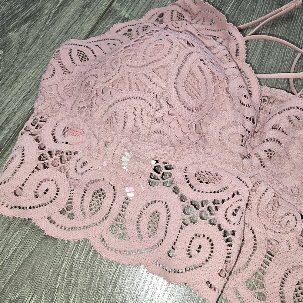 PINK by Victoria's Secret Crochet Lace Bralette size large - Picture 2 of 8
